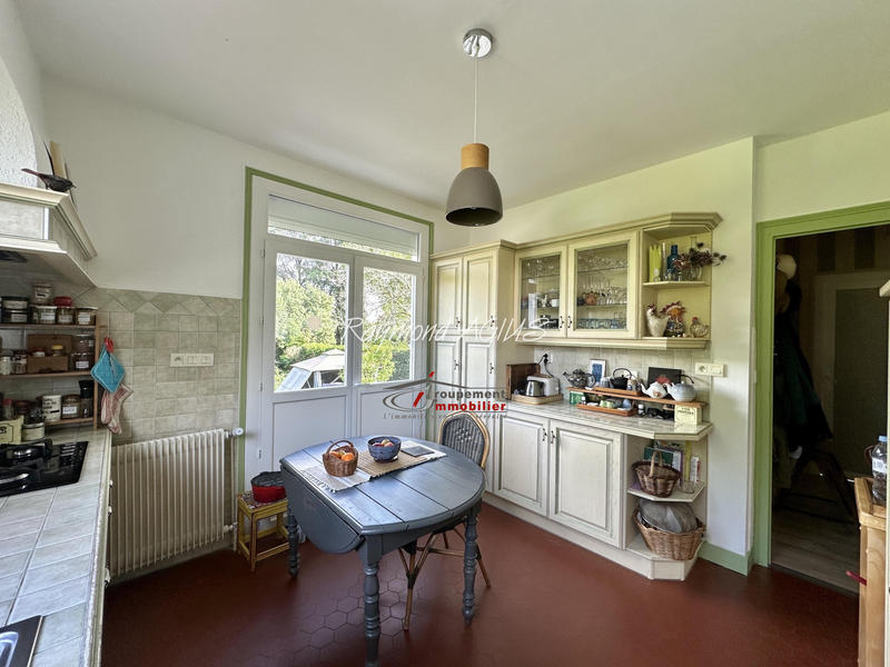 Maison - 189 m² - 9 pièces