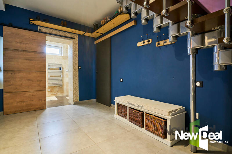 Maison - 200 m² - 6 pièces