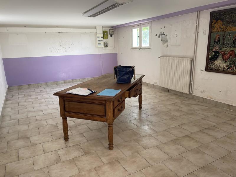 Maison - 240 m² - 8 pièces