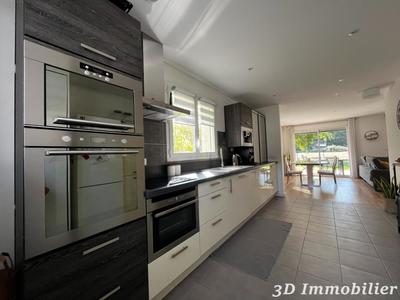 Maison - 110 m² - 6 pièces