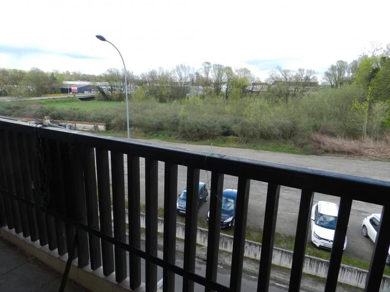 Appartement - 99 m² - 4 pièces