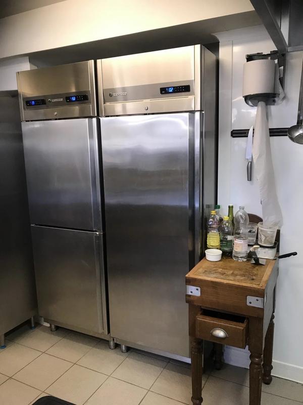 Magasins - 145 m² - 7 pièces