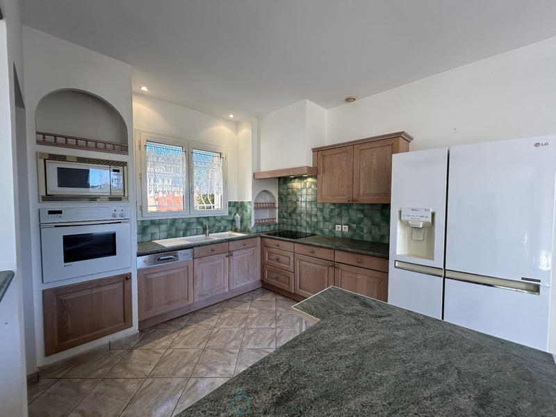 Maison - 139 m² - 6 pièces