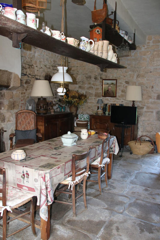 Maison - 378 m² - 13 pièces