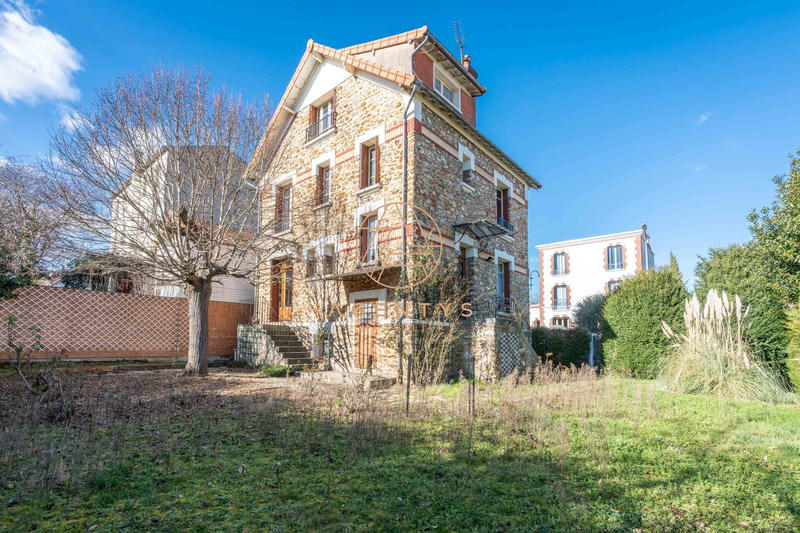 Maison - 162 m² - 7 pièces