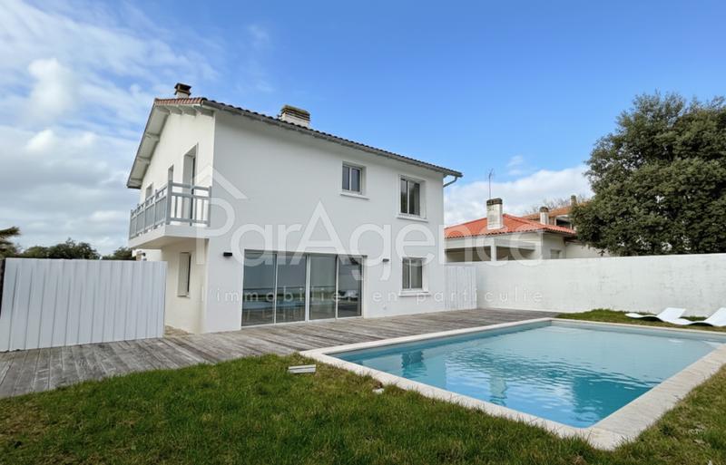 Maison - 151 m² - 6 pièces