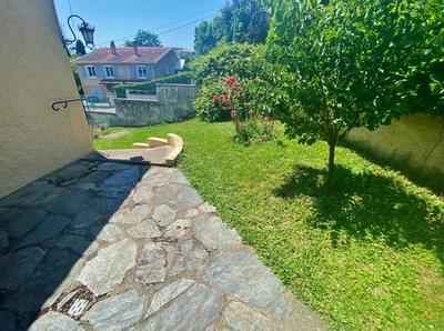 Maison - 122 m² - 5 pièces