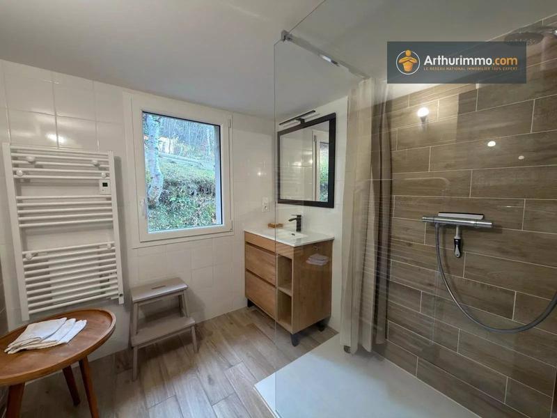 Maison - 90 m² - 6 pièces