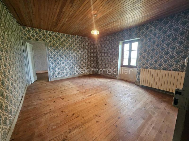 Maison en pierre - 135 m² - 4 pièces