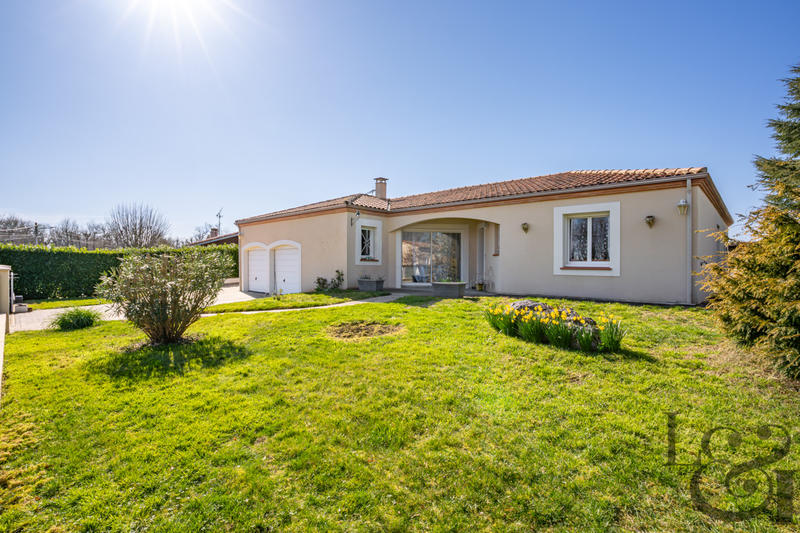 Maison - 190 m² - 8 pièces