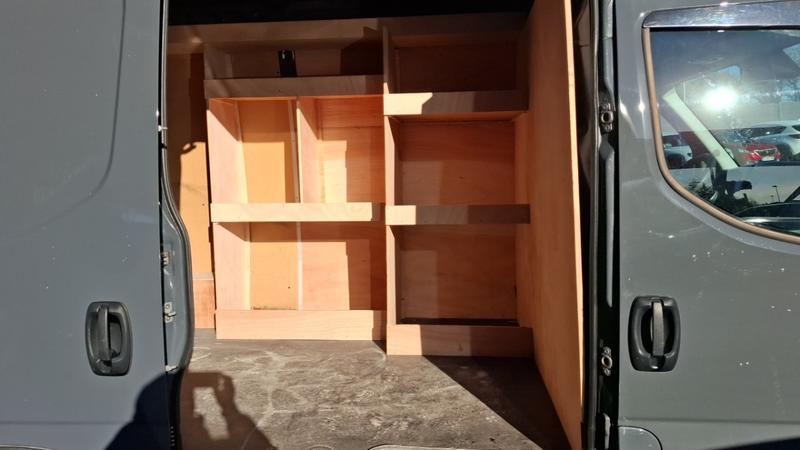 Iveco Daily 35 s 14 h2 quad-leaf hi matic