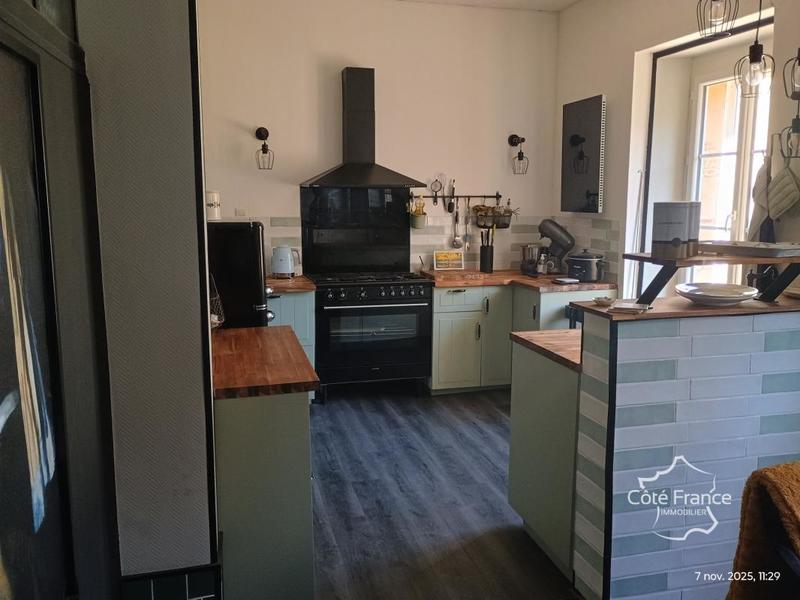 Maison de ville - 211 m² - 8 pièces