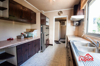 Maison - 285 m² - 8 pièces