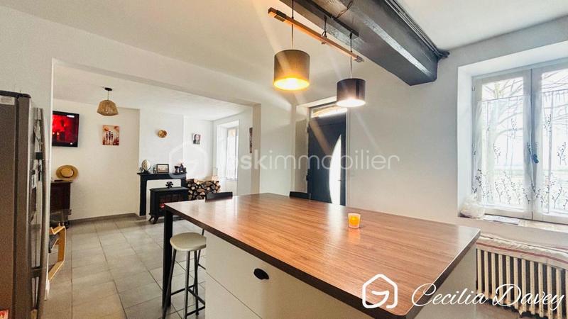 Propriété - 160 m² - 6 pièces