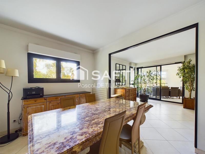 Appartement - 145 m² - 7 pièces