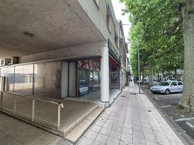 Local commercial - 115 m² - 1 pièce