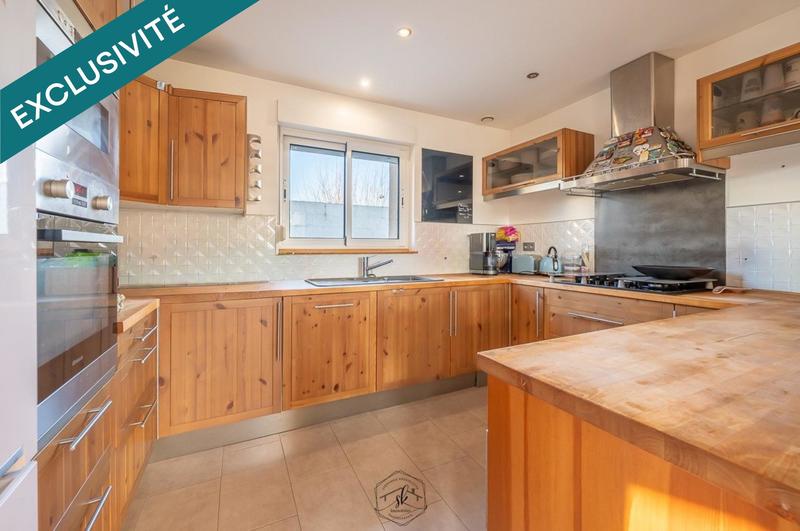 Maison - 90 m² - 4 pièces