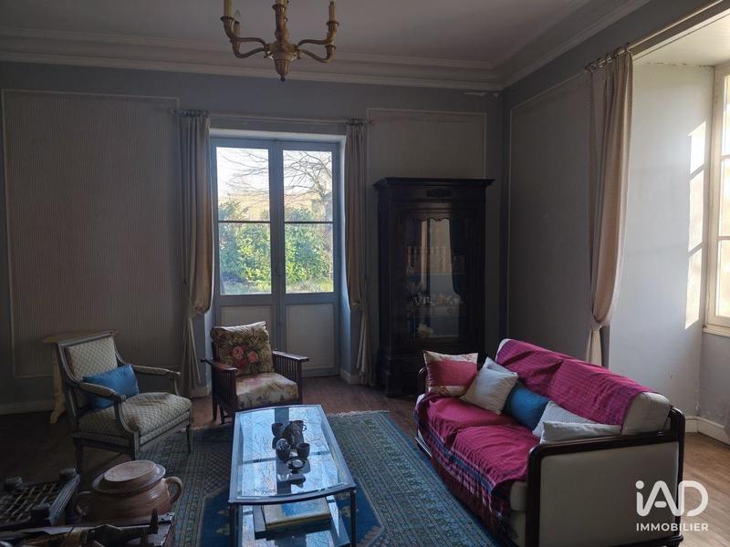 Maison - 235 m² - 5 pièces