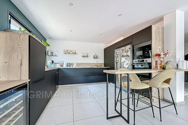 Villa - 168 m² - 5 pièces