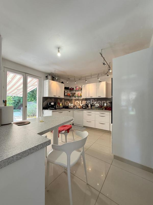 Maison - 174 m² - 6 pièces