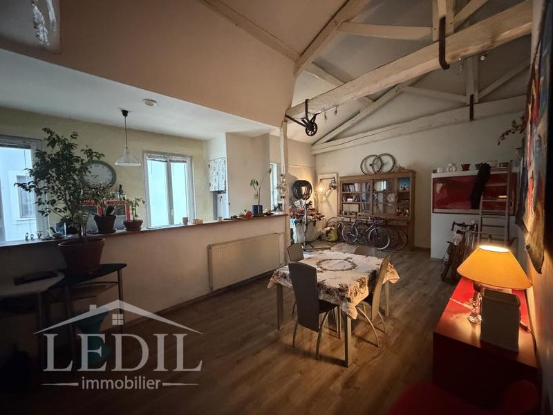 Immeuble - 400 m² - 2 pièces