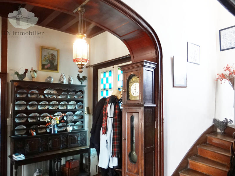 Villa - 230 m² - 8 pièces