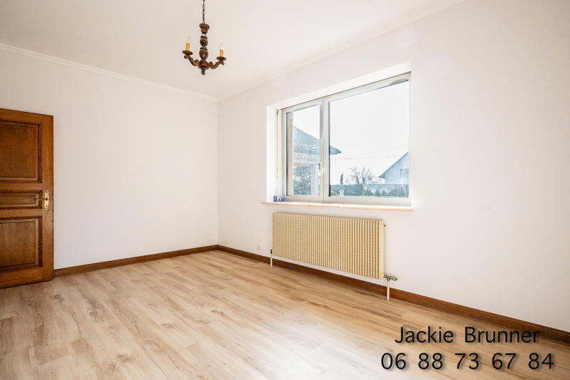 Maison - 220 m² - 6 pièces