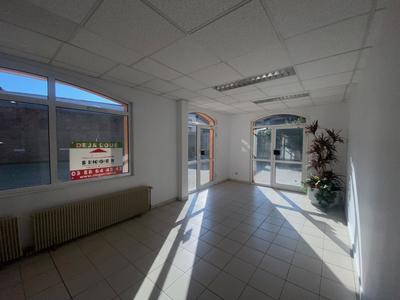 Local d'activités - 153 m²