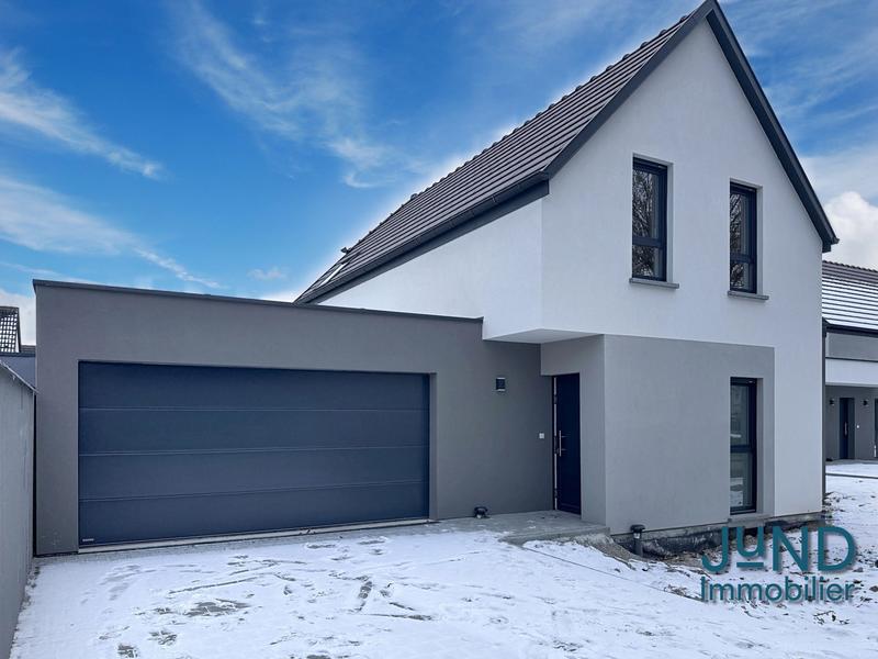 Maison - 103 m² - 4 pièces