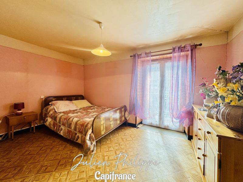 Maison - 96 m² - 5 pièces