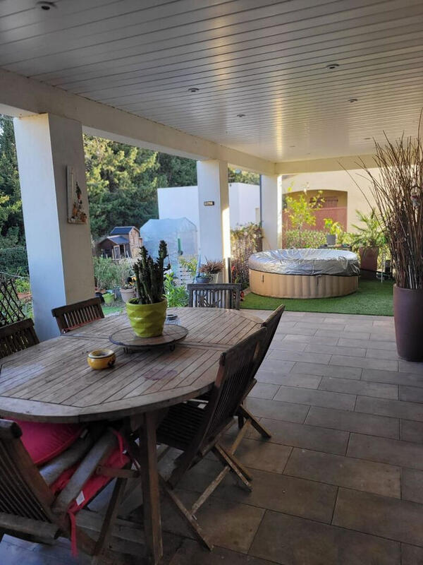 Maison - 100 m² - 4 pièces