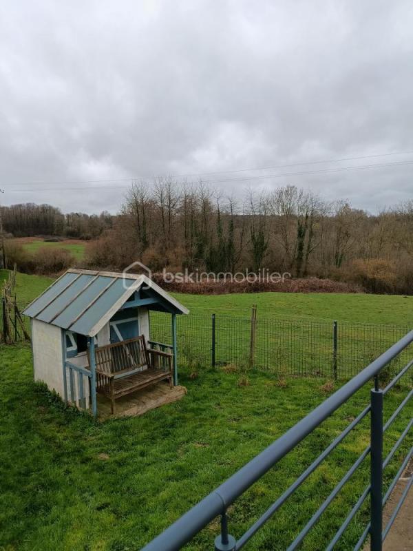 Maison traditionnelle - 102 m² - 5 pièces