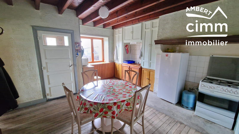 Maison - 88 m² - 7 pièces