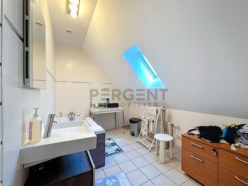 Maison - 154 m² - 7 pièces