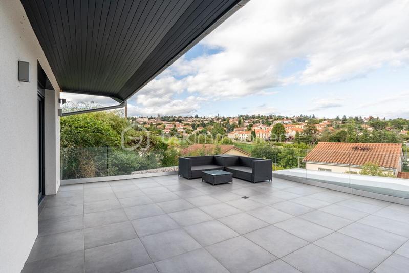 Maison - 180 m² - 6 pièces