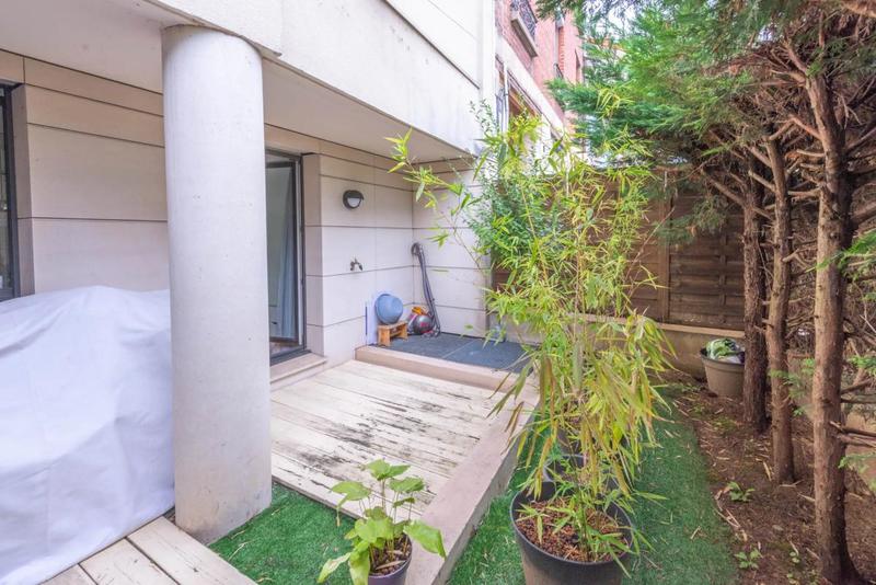 Studio - 25 m² - 1 pièce