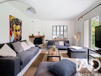 Maison - 150 m² - 7 pièces