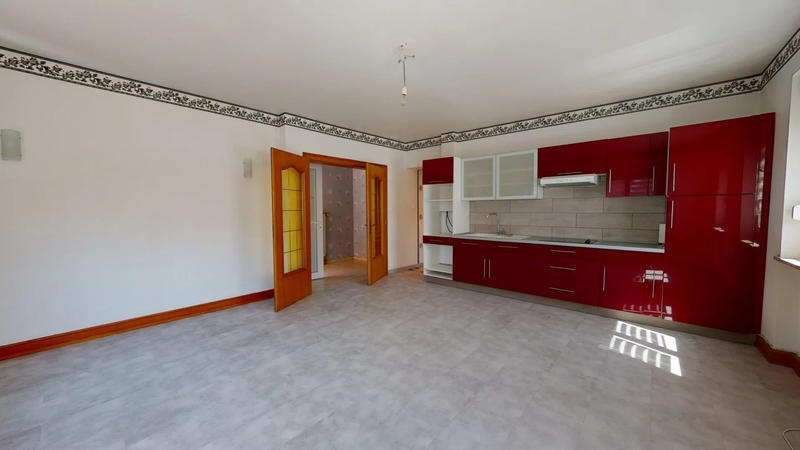 Maison - 207 m² - 7 pièces