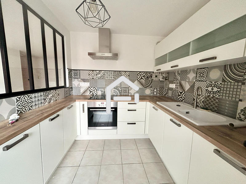 Appartement - 64 m² - 3 pièces