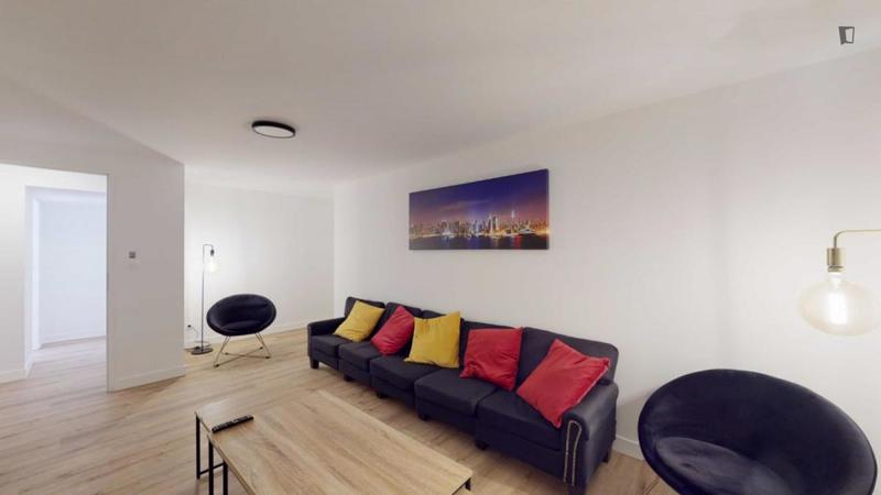 Chambre - 22 m² - 13 pièces