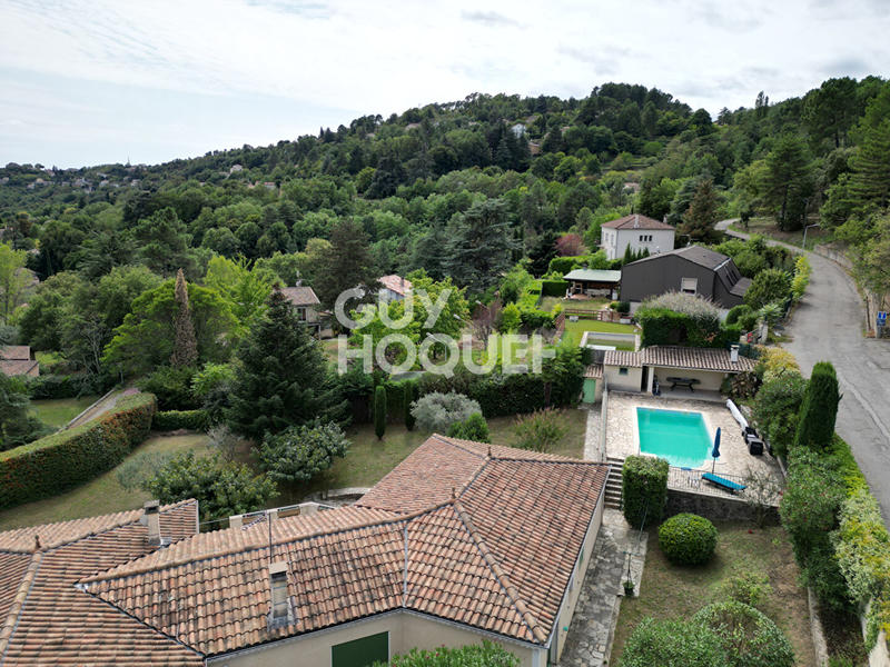 Maison - 157 m² - 7 pièces