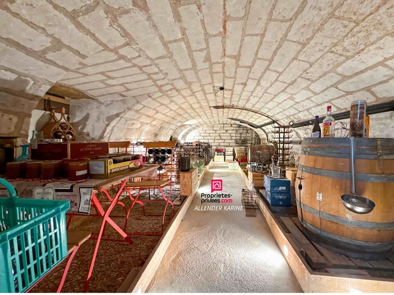 Maison - 258 m² - 6 pièces