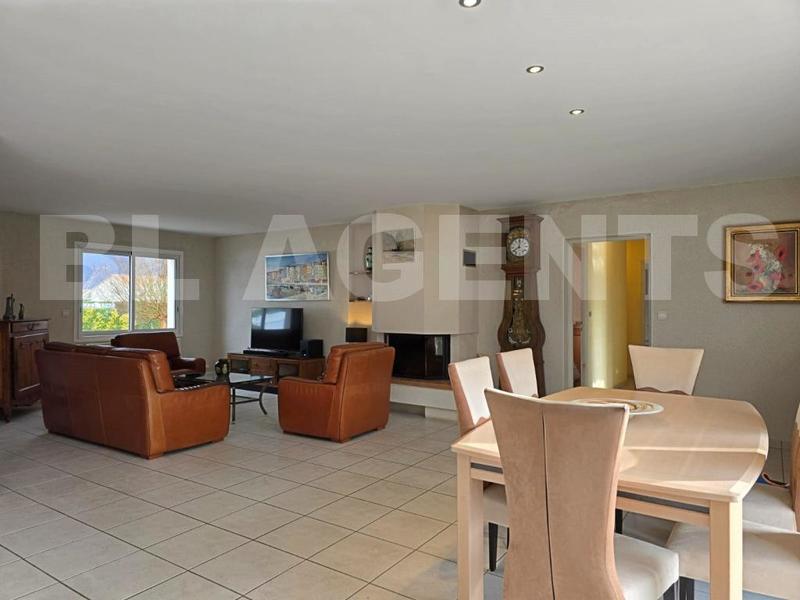 Maison - 134 m² - 5 pièces