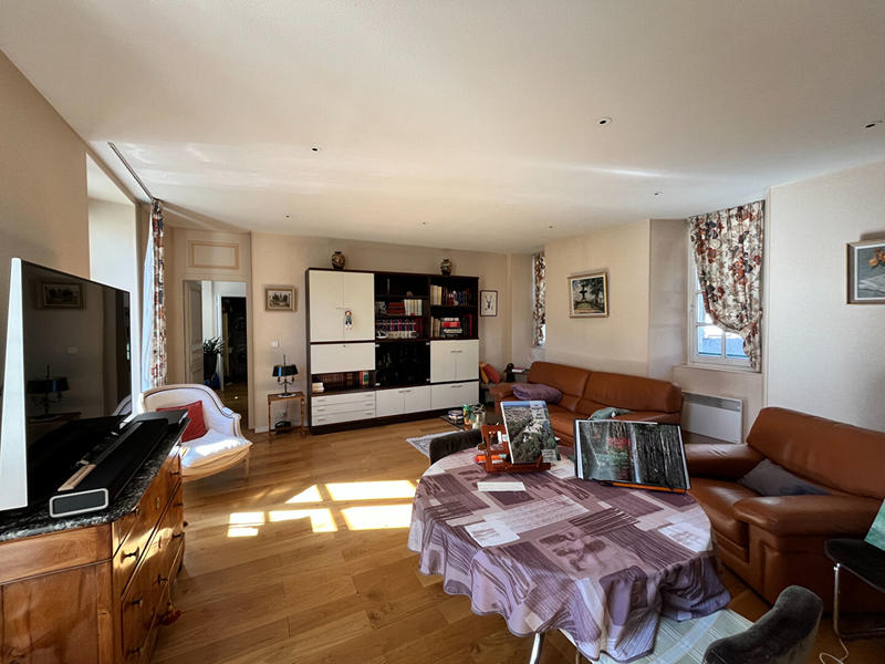 Appartement - 106 m² - 5 pièces