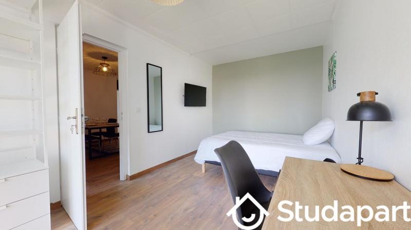 Chambre - 9 m² - 1 pièce