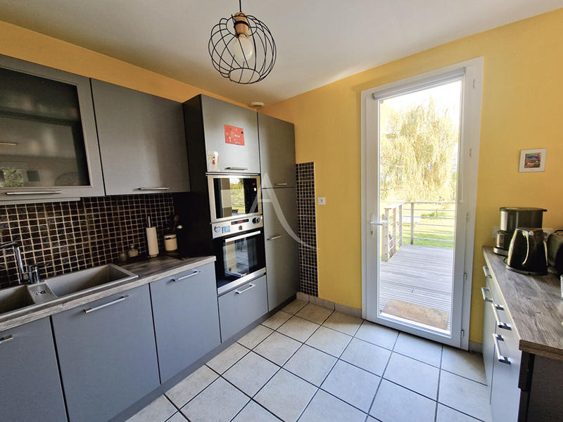 Maison - 140 m² - 8 pièces