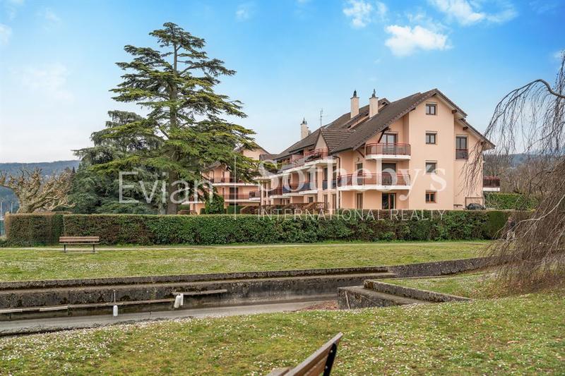 Appartement - 111 m² - 4 pièces