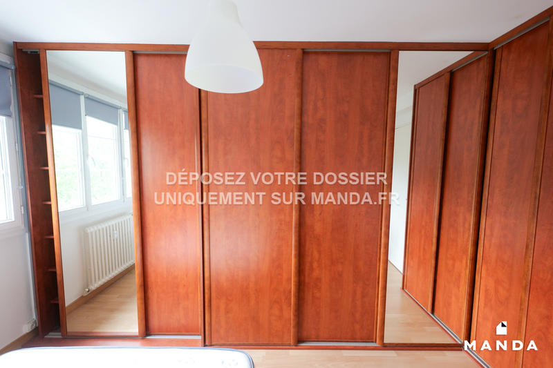 Chambre - 10 m² - 5 pièces