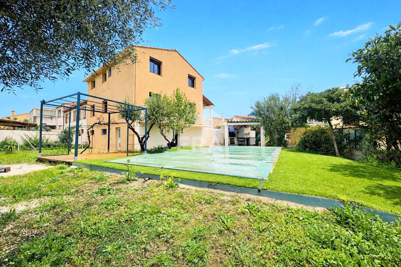 Maison - 135 m² - 6 pièces