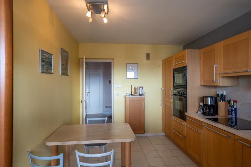 Appartement - 120 m² - 6 pièces